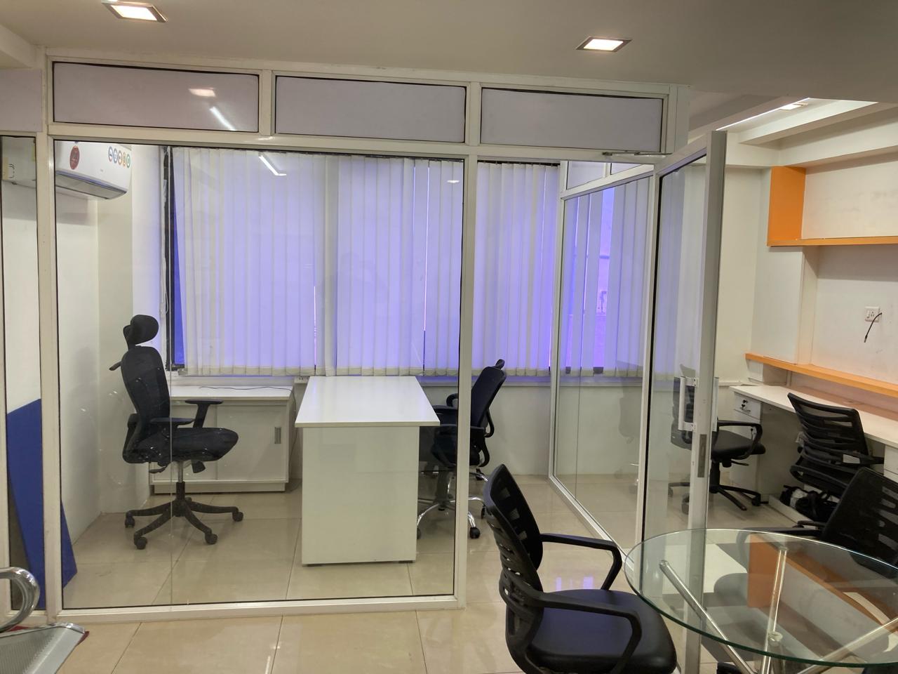 638 Sq. Ft. Commercial Office for Rent in Sg Highway Ahmedabad - Media 4