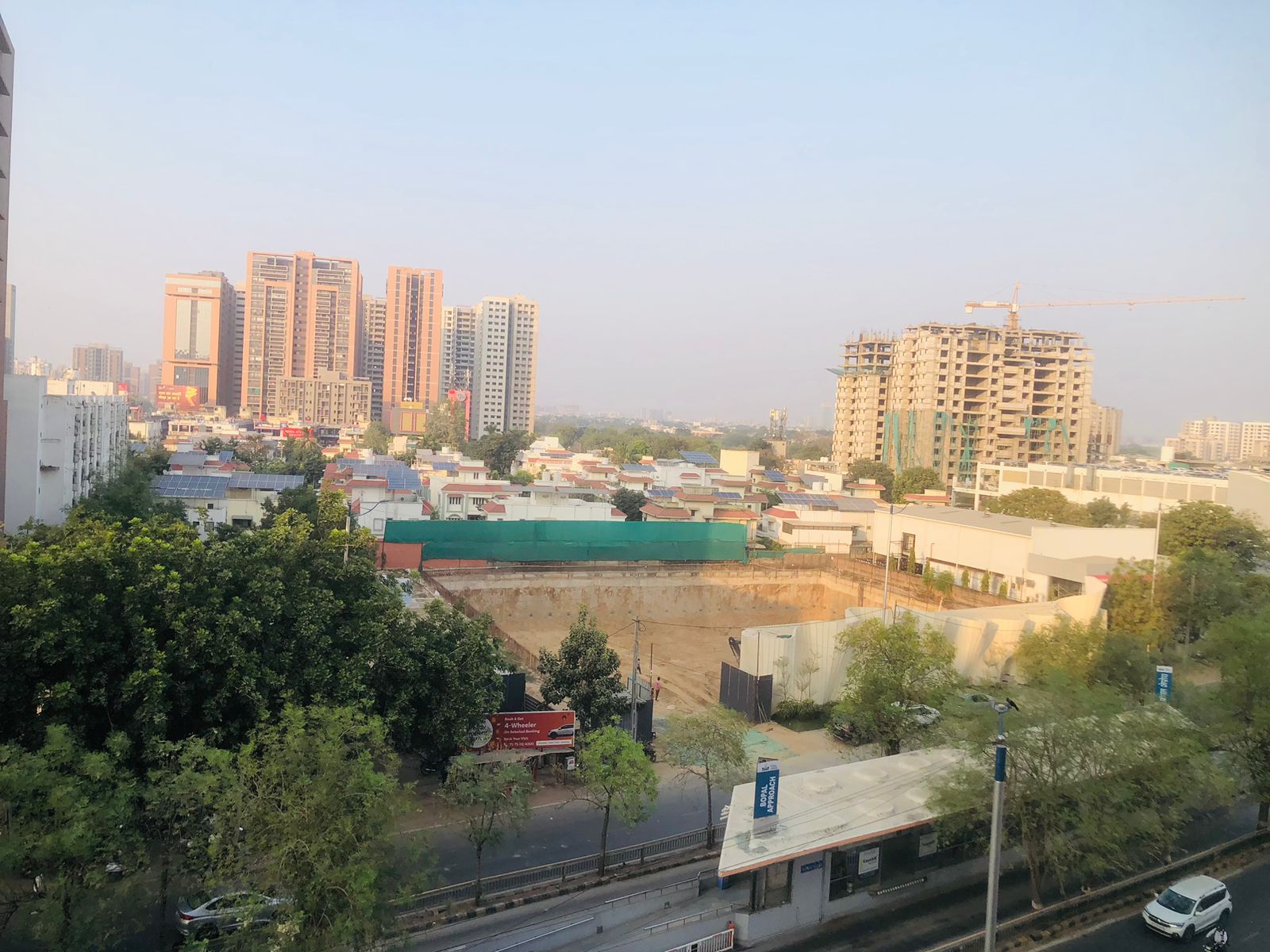 1400 Sq. Ft. Commercial Office for Rent in Iscon Ambli Road Ahmedabad - Media 4