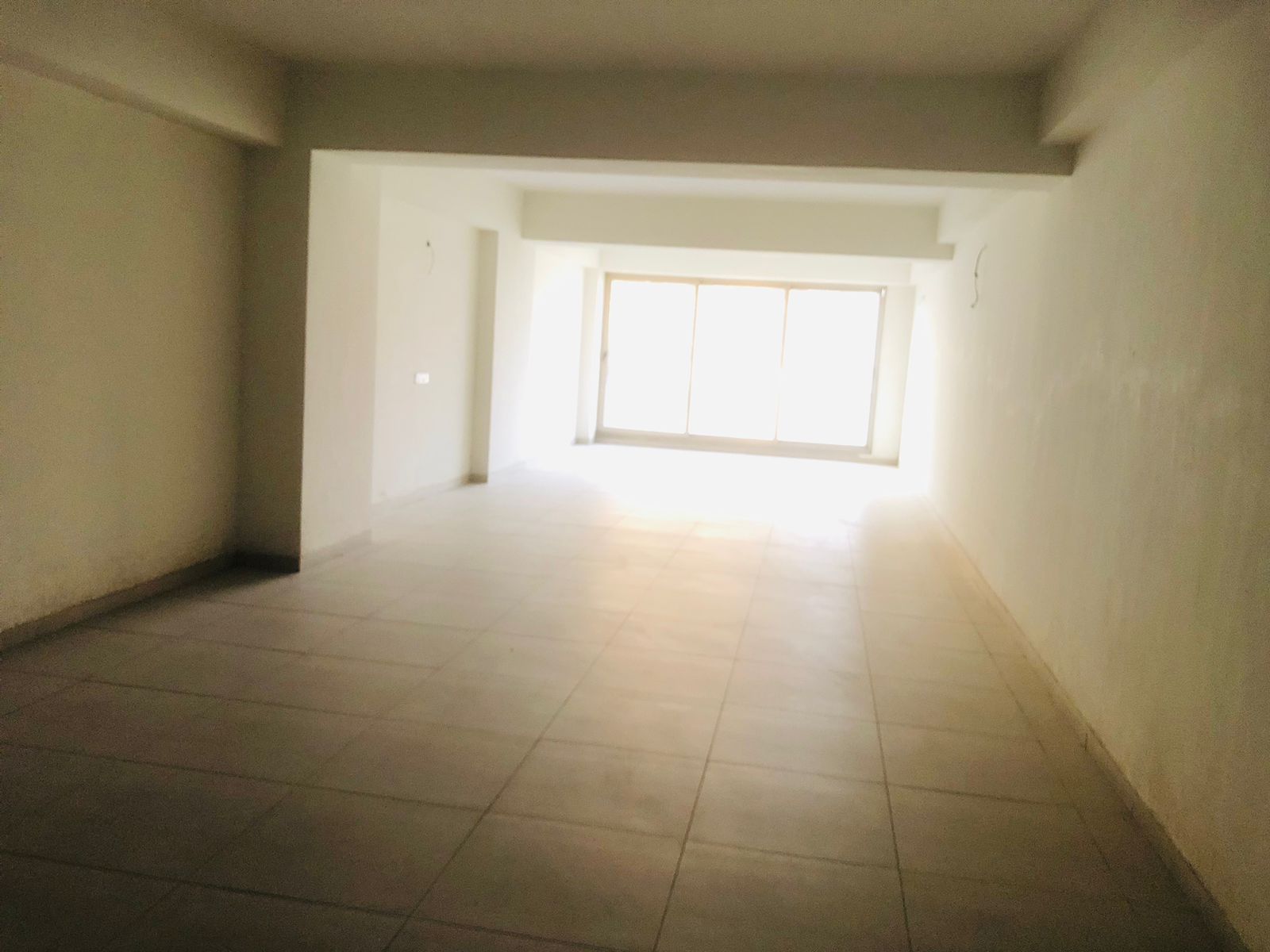1400 Sq. Ft. Commercial Office for Rent in Iscon Ambli Road Ahmedabad - Media 6