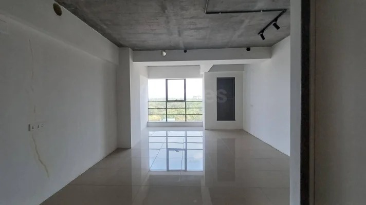721 Sq. Ft. Commercial Office for Rent in Shela Ahmedabad - Media 17