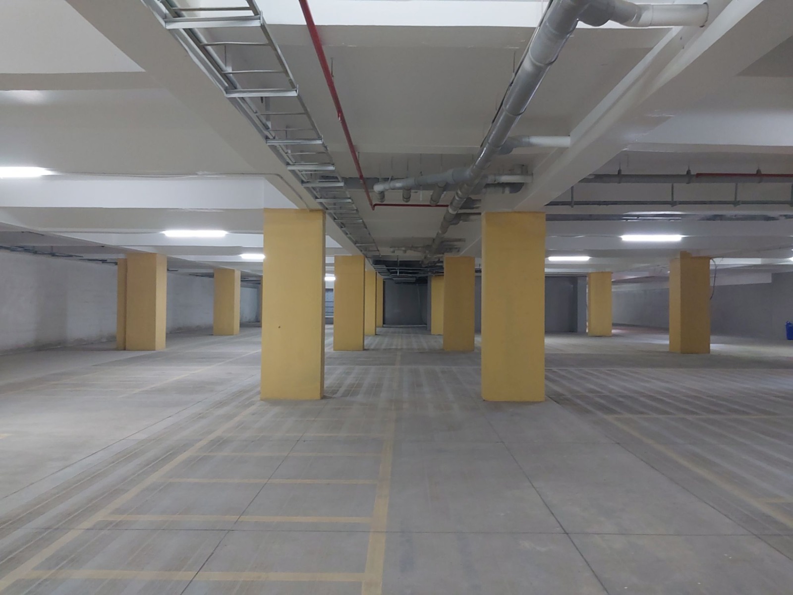 721 Sq. Ft. Commercial Office for Rent in Shela Ahmedabad - Media 12