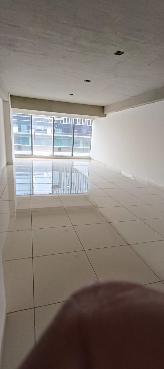 941 Sq. Ft. Commercial Office for Rent in Shyamal Cross Road Ahmedabad - Media 3
