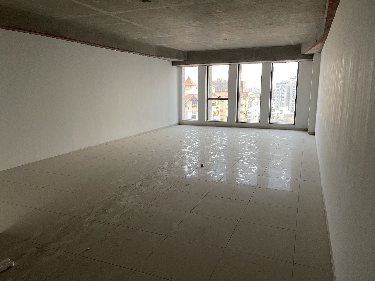 1171 Sq. Ft. Commercial Office for Rent in Shyamal Cross Road Ahmedabad - Media 16