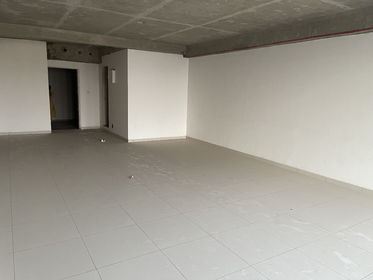 1171 Sq. Ft. Commercial Office for Rent in Shyamal Cross Road Ahmedabad - Media 5