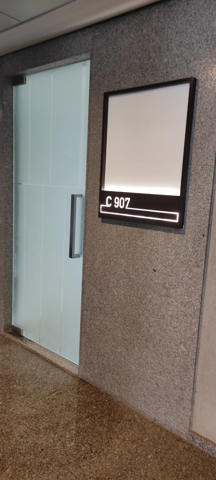 720 Sq. Ft. Commercial Office for Rent in Shela Ahmedabad - Media 7