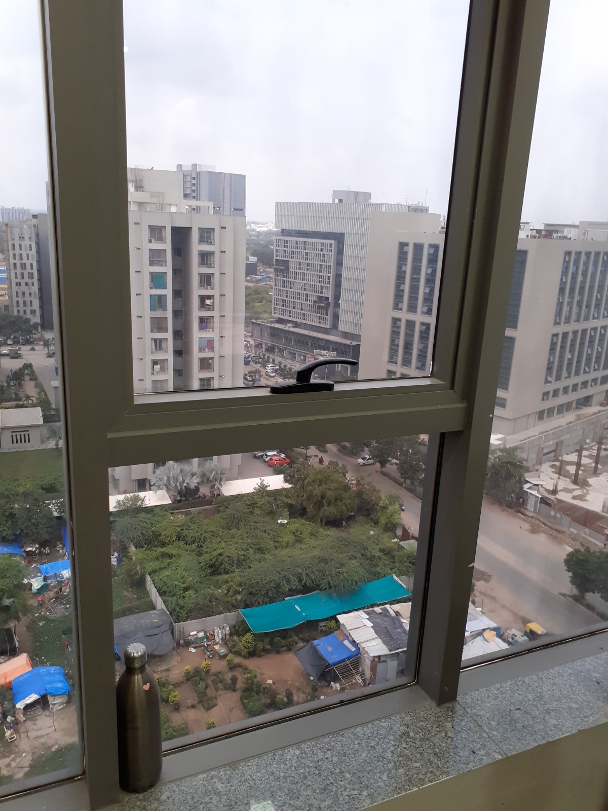 550 Sq. Ft. Commercial Office for Rent in Prahladnagar Ahmedabad - Media 4
