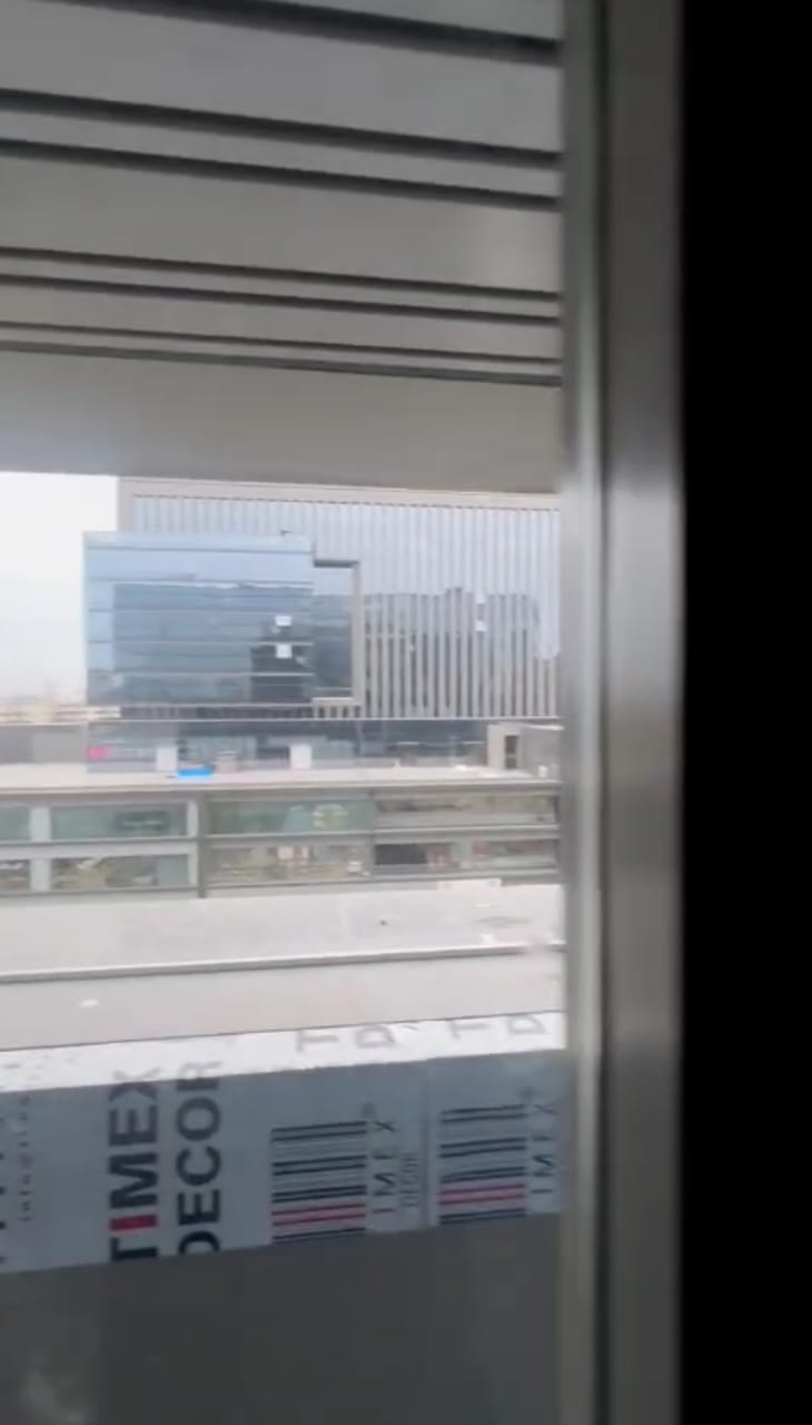 910 Sq. Ft. Commercial Office for Rent in Shyamal Cross Road Ahmedabad - Media 9
