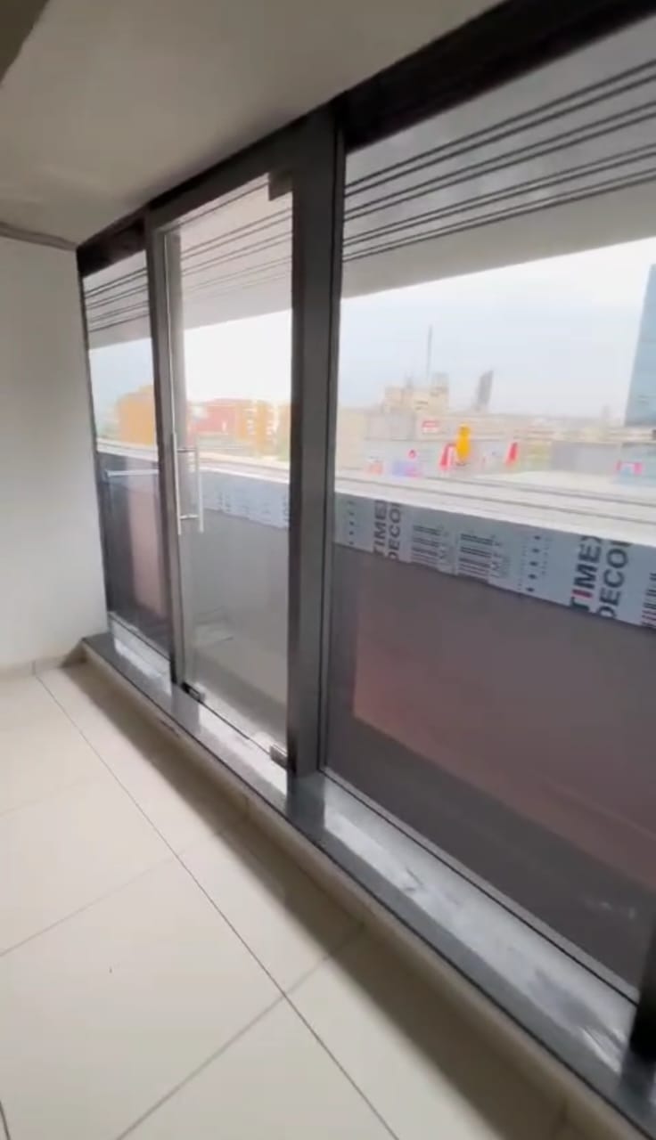 910 Sq. Ft. Commercial Office for Rent in Shyamal Cross Road Ahmedabad - Media 10