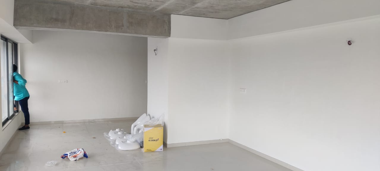 1415 Sq. Ft. Commercial Office for Rent in Shyamal Cross Road Ahmedabad - Media 5