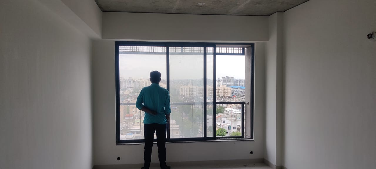 1415 Sq. Ft. Commercial Office for Rent in Shyamal Cross Road Ahmedabad - Media 11