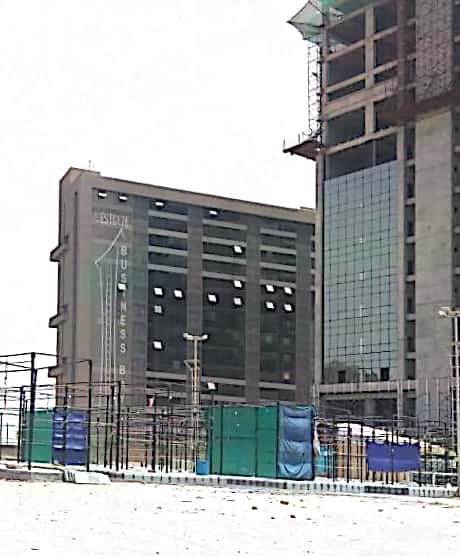 735 Sq. Ft. Commercial Office for Rent in Sg Highway Ahmedabad - Media 3
