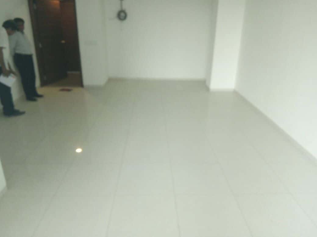 735 Sq. Ft. Commercial Office for Rent in Sg Highway Ahmedabad - Media 7