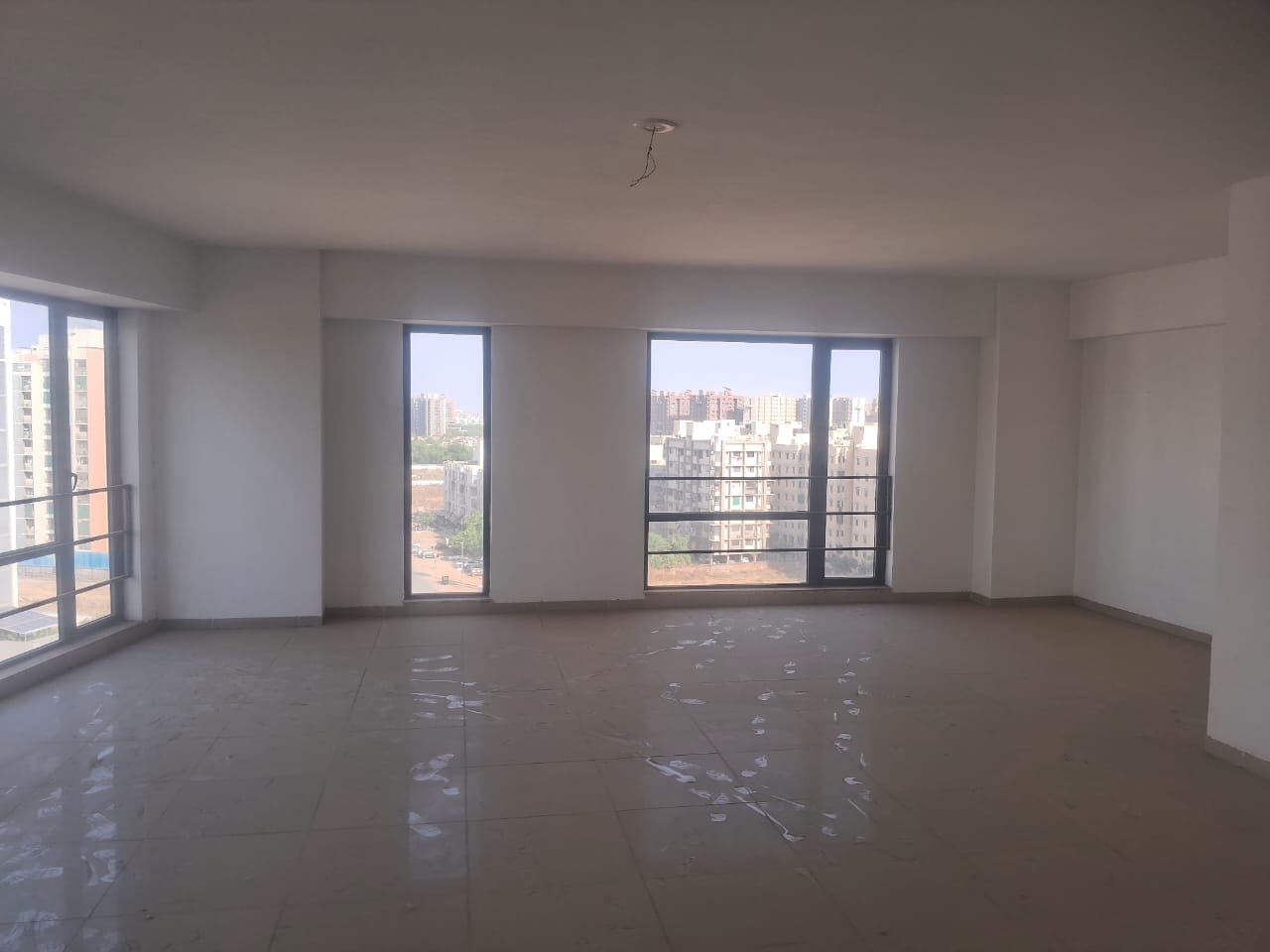 2511 Sq. Ft. Commercial Office for Rent in Ashram Road Ahmedabad - Media 2