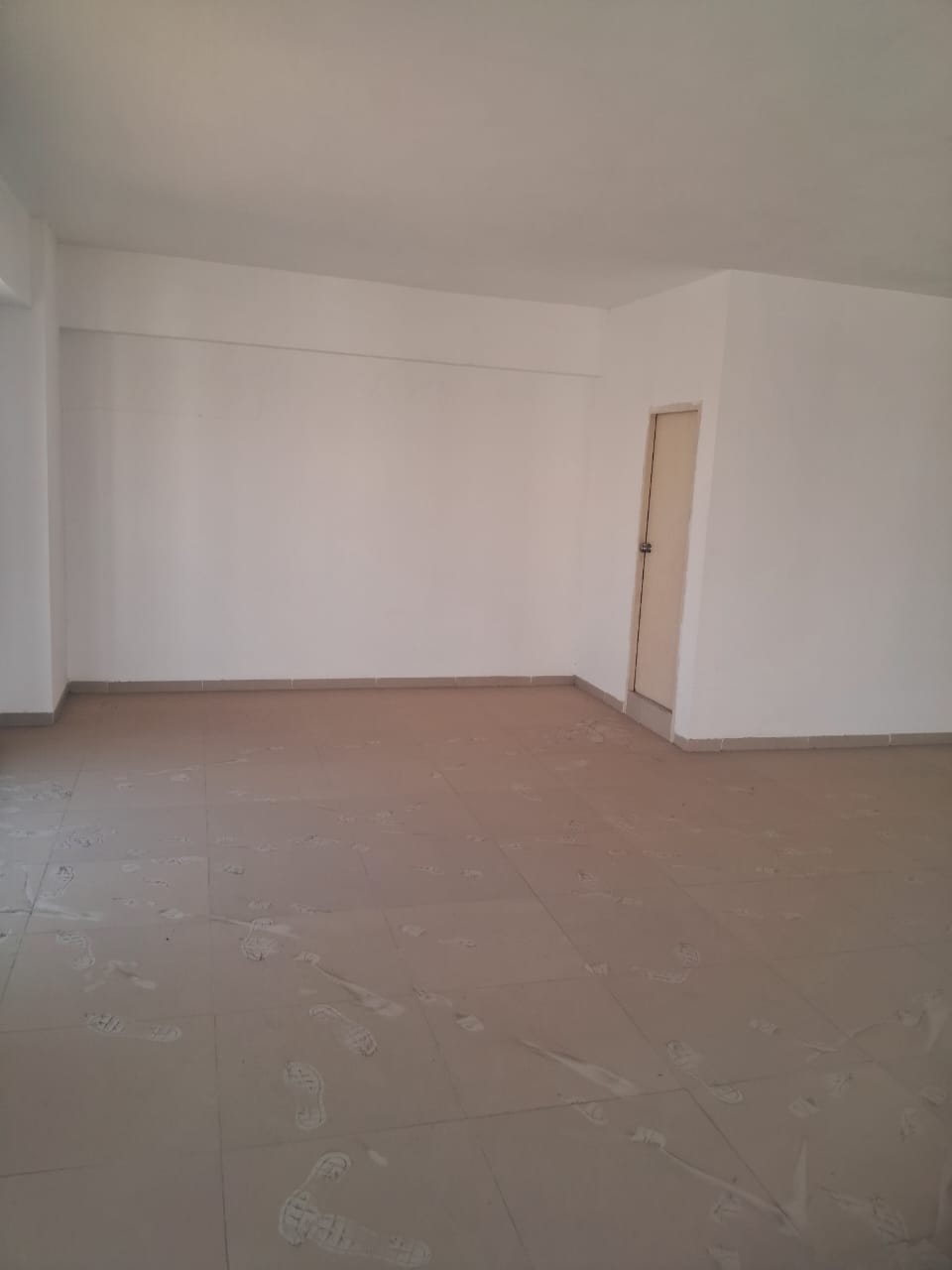 2511 Sq. Ft. Commercial Office for Rent in Ashram Road Ahmedabad - Media 3