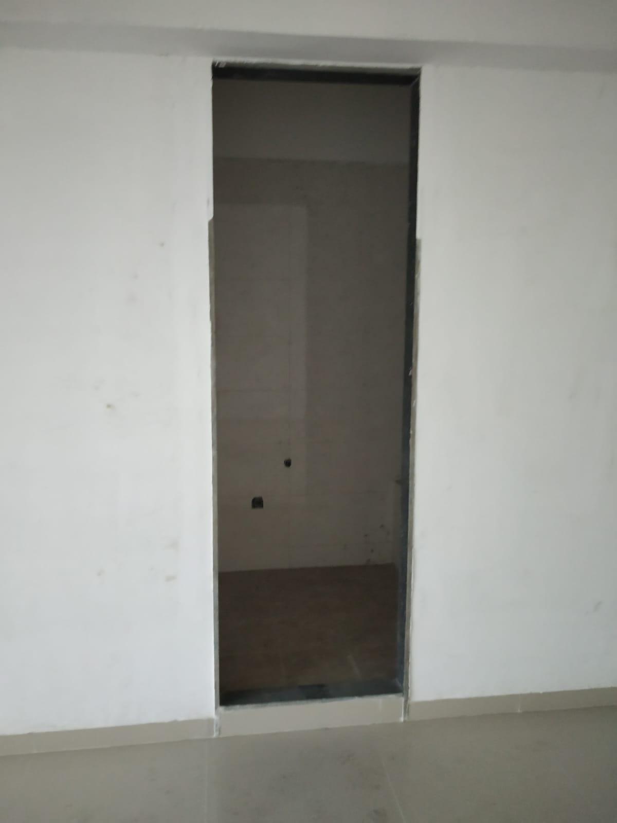 870 Sq. Ft. Commercial Office for Rent in Prahladnagar Ahmedabad - Media 10
