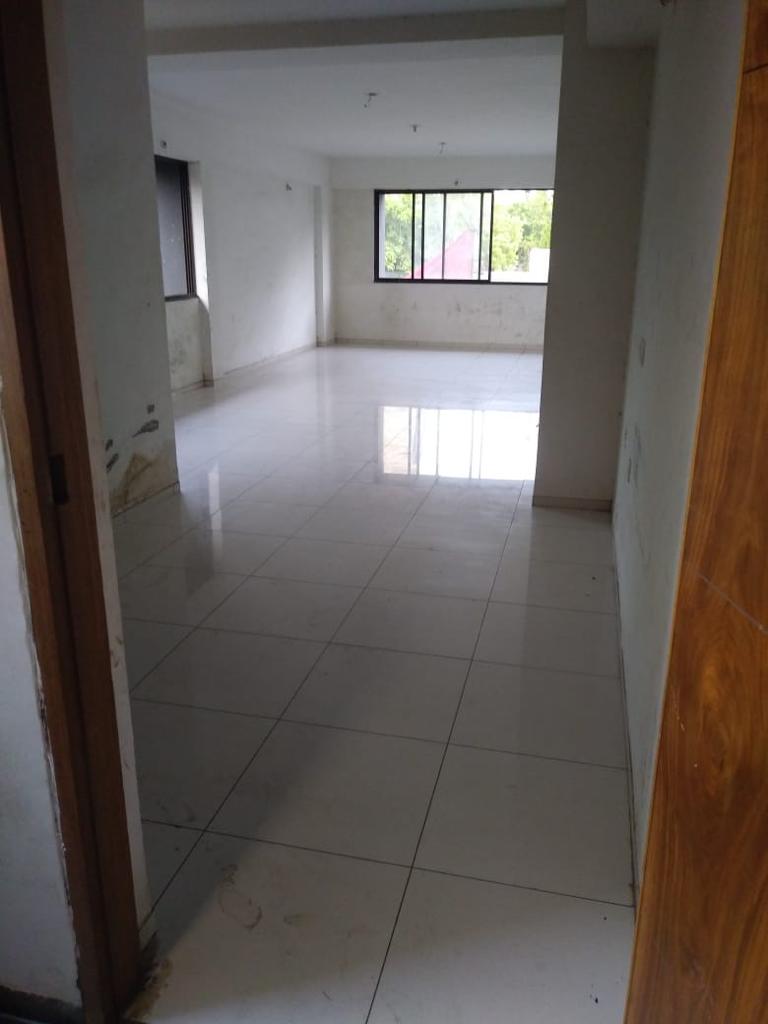 1090 Sq. Ft. Commercial Office for Rent in Ambawadi Ahmedabad - Media 5