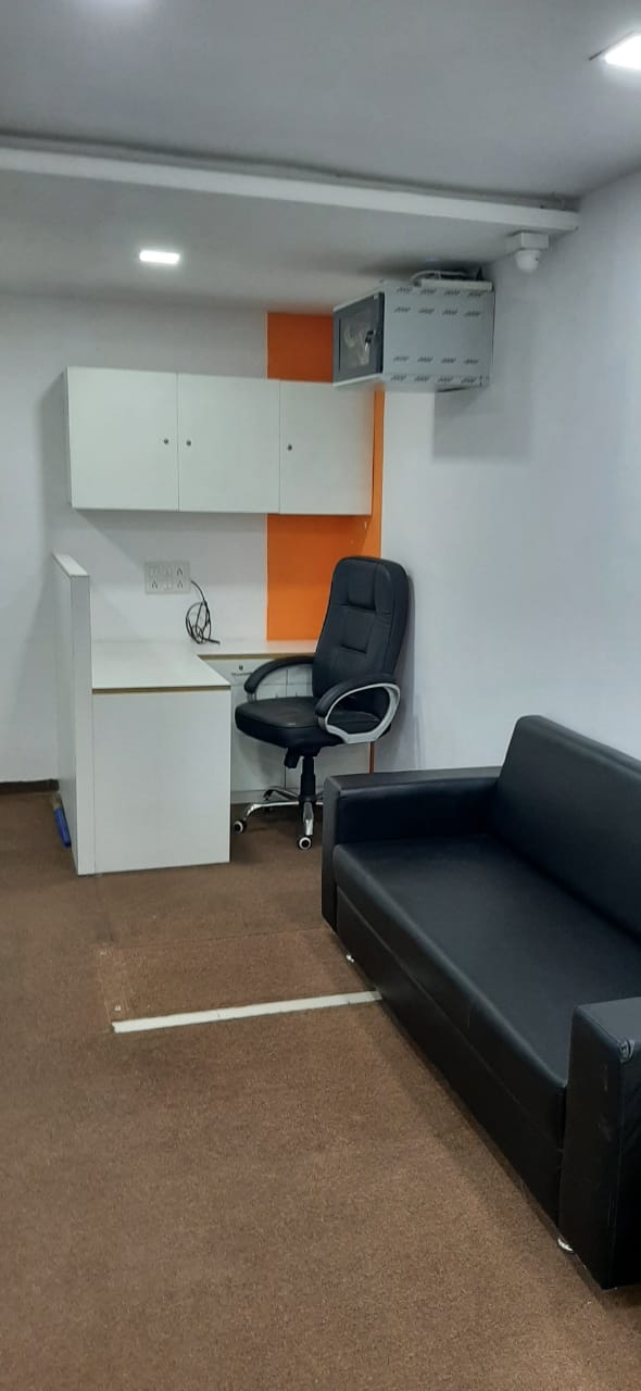1125 Sq. Ft. Commercial Office for Rent in Jodhpur Ahmedabad