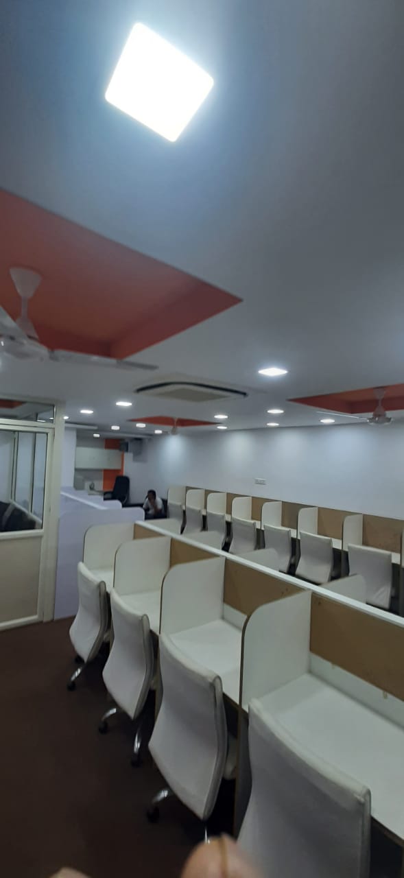 1125 Sq. Ft. Commercial Office for Rent in Jodhpur Ahmedabad - Media 2