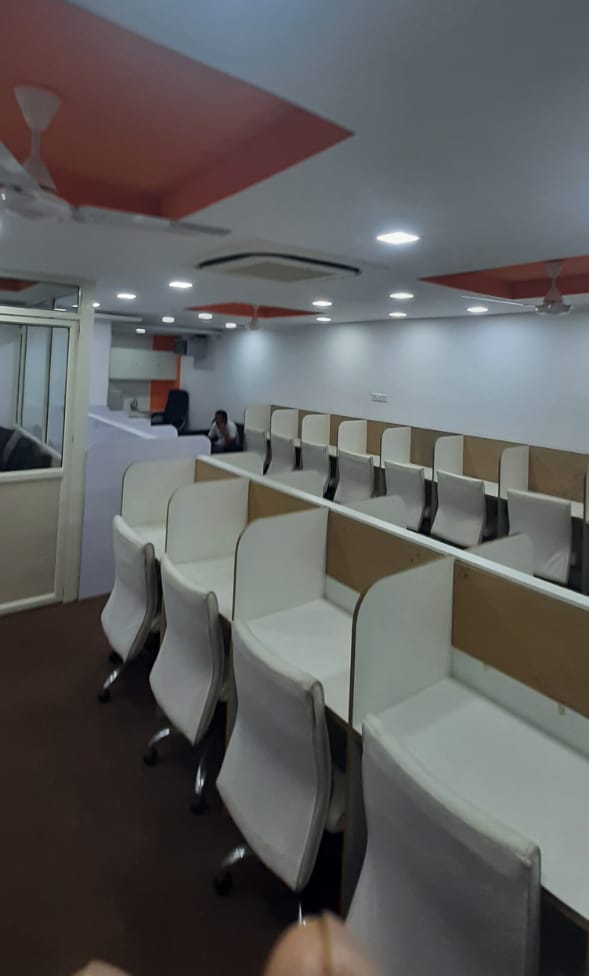 1125 Sq. Ft. Commercial Office for Rent in Jodhpur Ahmedabad - Media 6