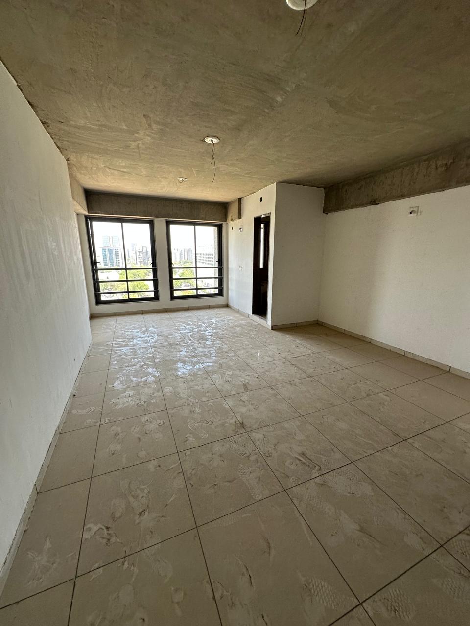 662 Sq. Ft. Commercial Office for Rent in Makarba Ahmedabad - Media 2
