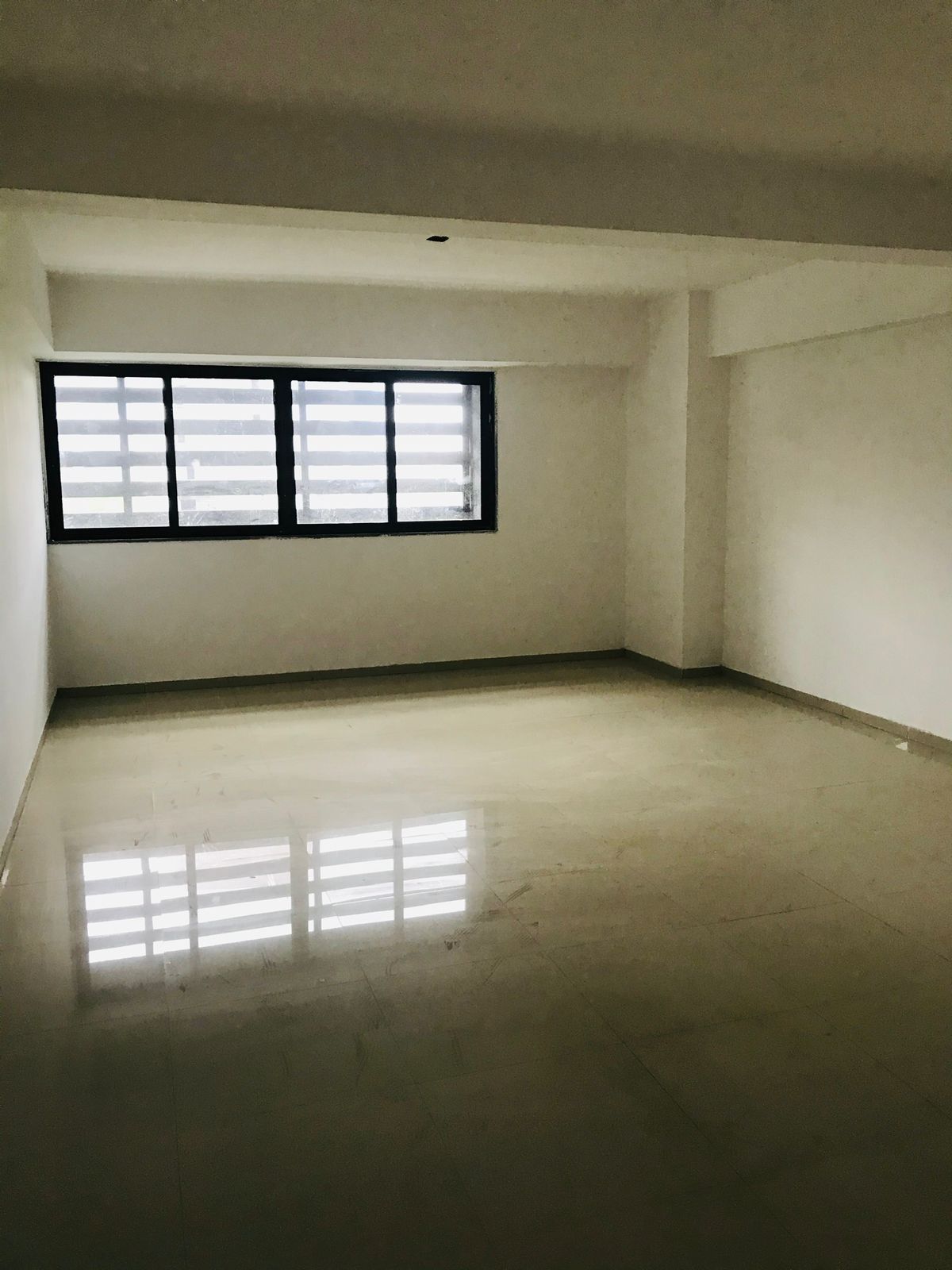 700 Sq. Ft. Commercial Office for Rent in Prahladnagar Ahmedabad - Media 3