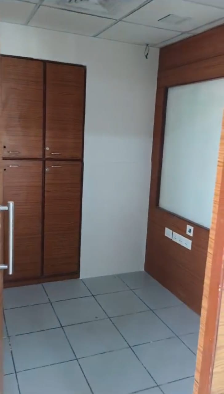 2753 Sq. Ft. Commercial Office for Rent in Prahladnagar Ahmedabad - Media 10
