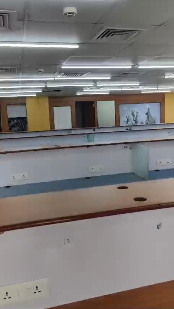 2753 Sq. Ft. Commercial Office for Rent in Prahladnagar Ahmedabad - Media 14
