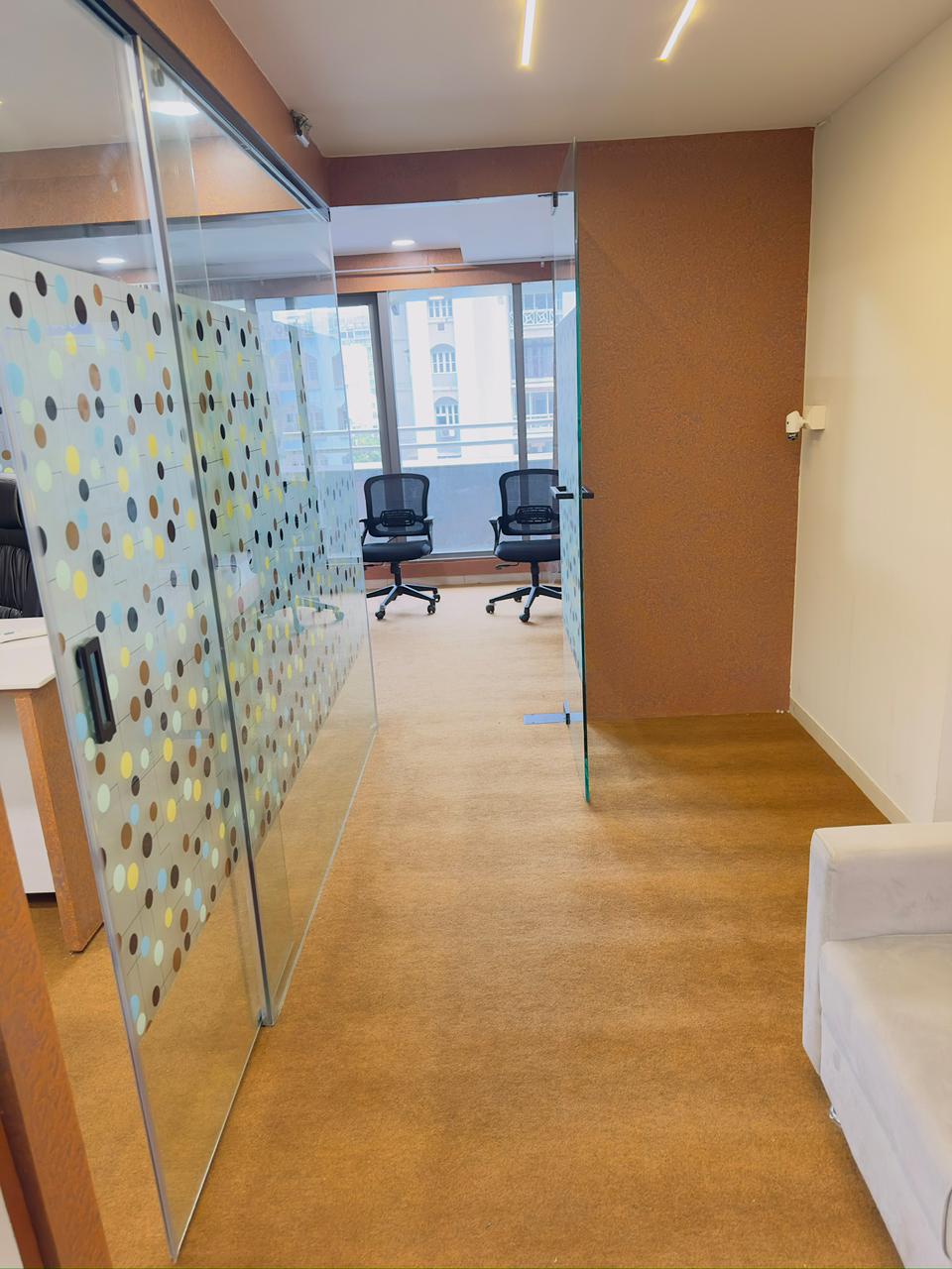 934 Sq. Ft. Commercial Office for Rent in Shyamal Cross Road Ahmedabad - Media 5