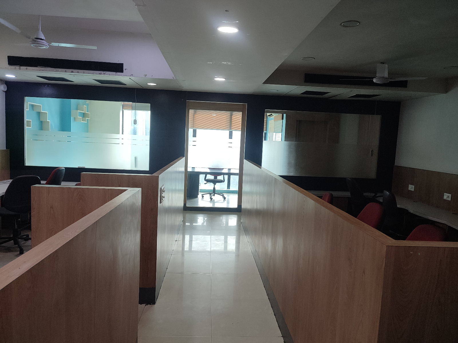 3113 Sq. Ft. Commercial Office for Rent in Prahladnagar Ahmedabad - Media 18
