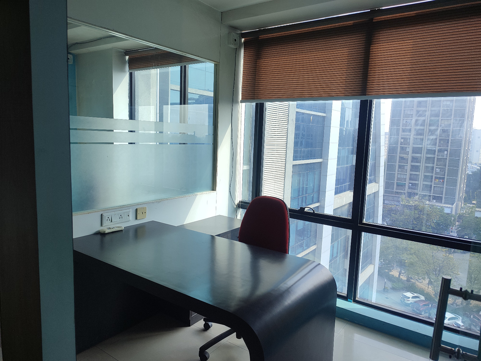 3113 Sq. Ft. Commercial Office for Rent in Prahladnagar Ahmedabad - Media 9
