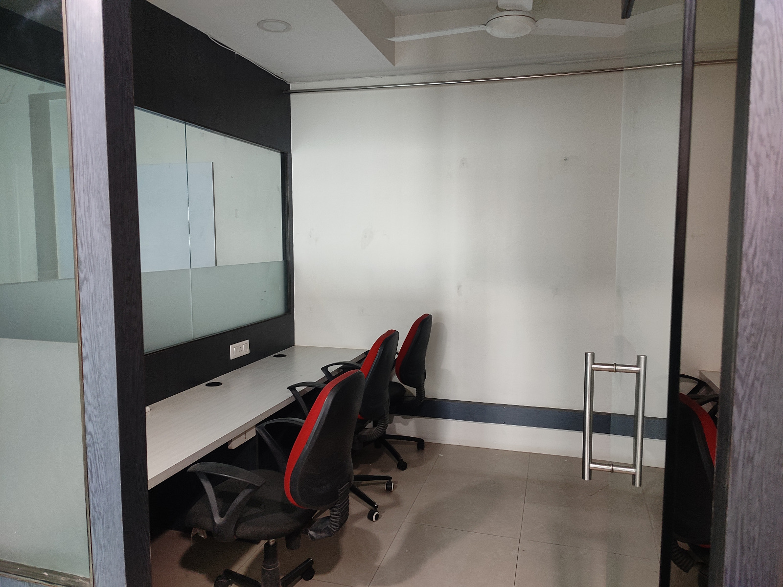 3113 Sq. Ft. Commercial Office for Rent in Prahladnagar Ahmedabad - Media 3