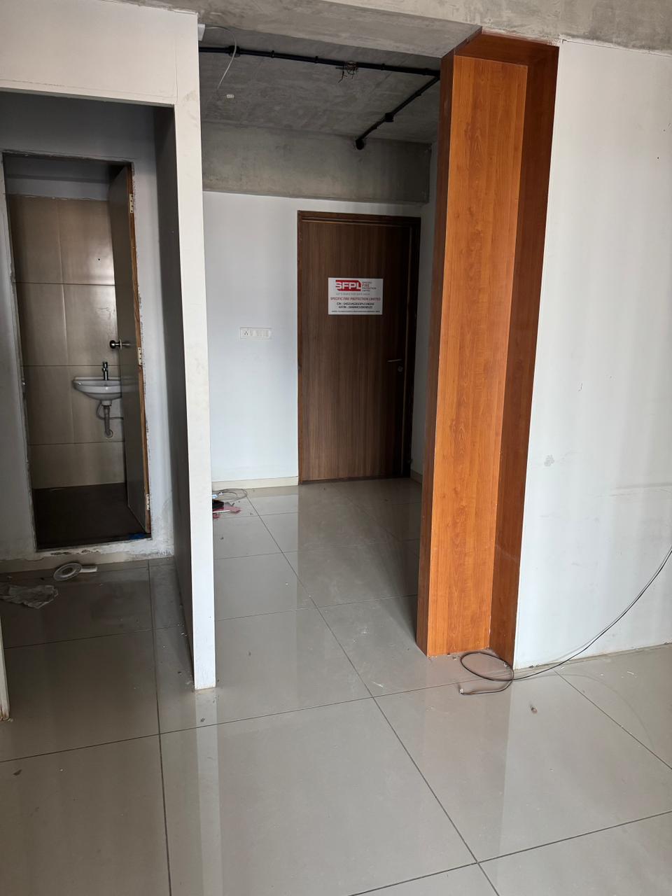 1040 Sq. Ft. Commercial Office for Rent in Sindhu Bhavan Road Ahmedabad - Media 3