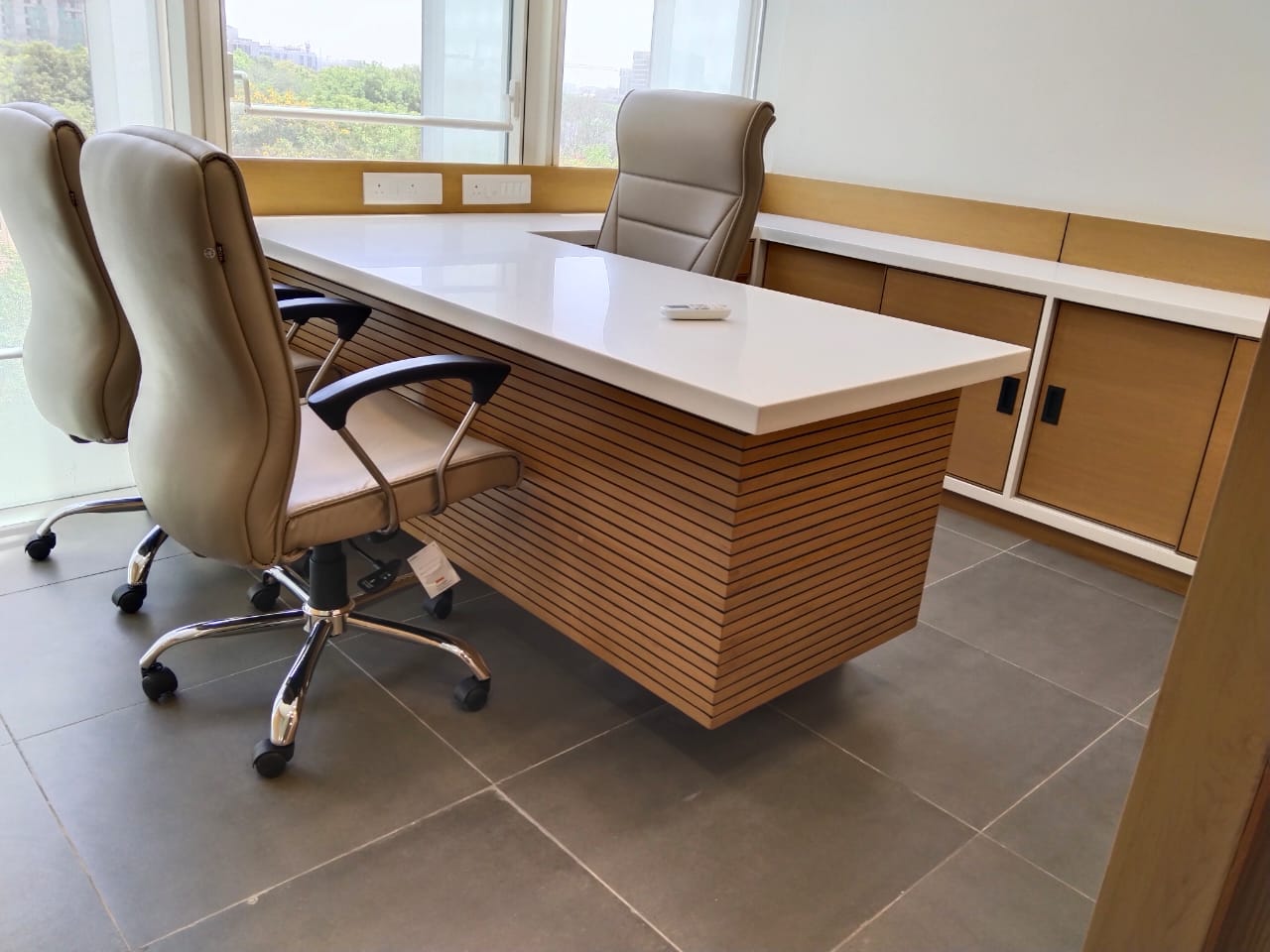 1000 Sq. Ft. Commercial Office for Rent in Ambli Bopal Road Ahmedabad - Media 3