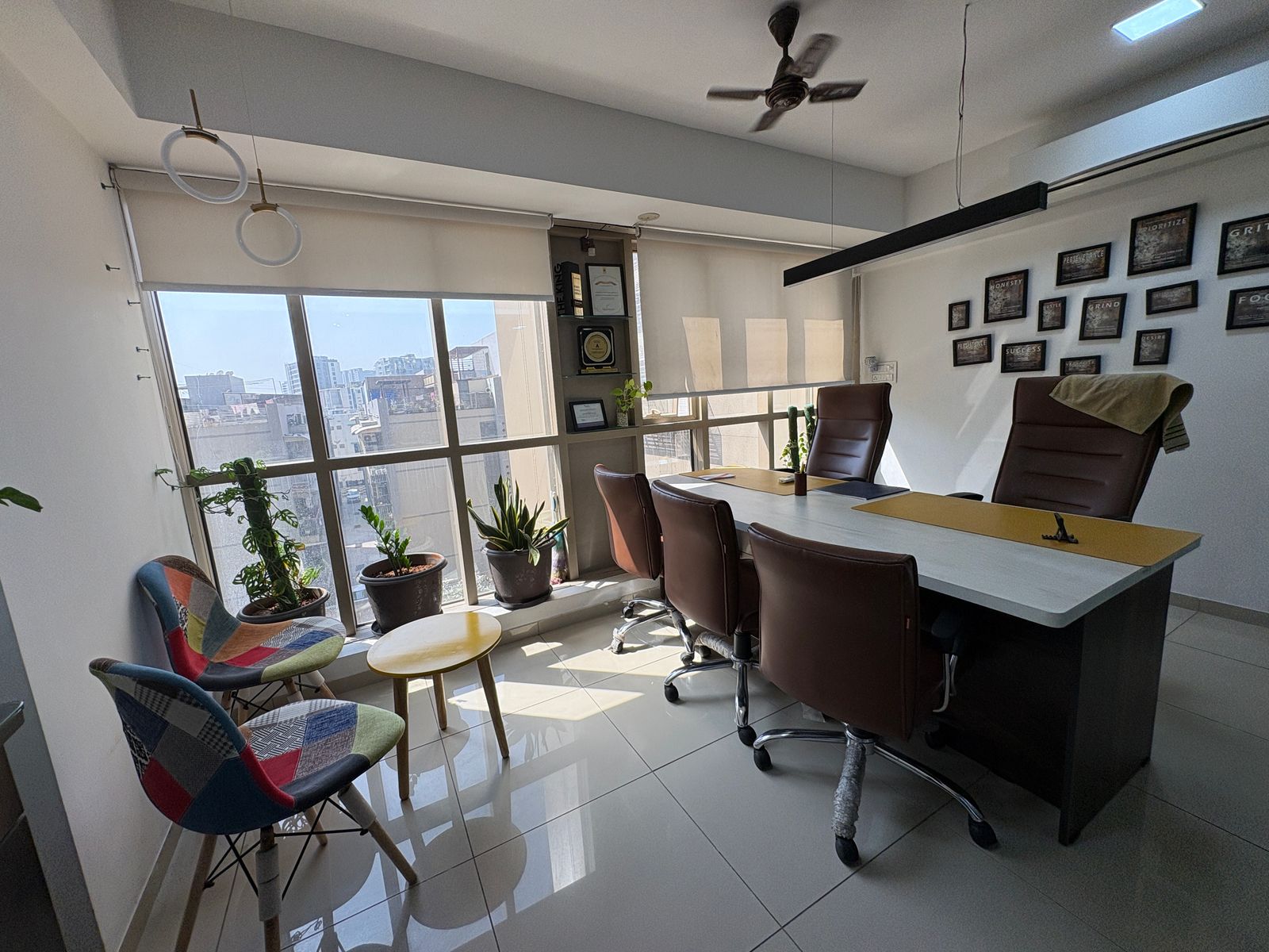 822 Sq. Ft. Commercial Office for Rent in Rajpath Club Road Ahmedabad - Media 2