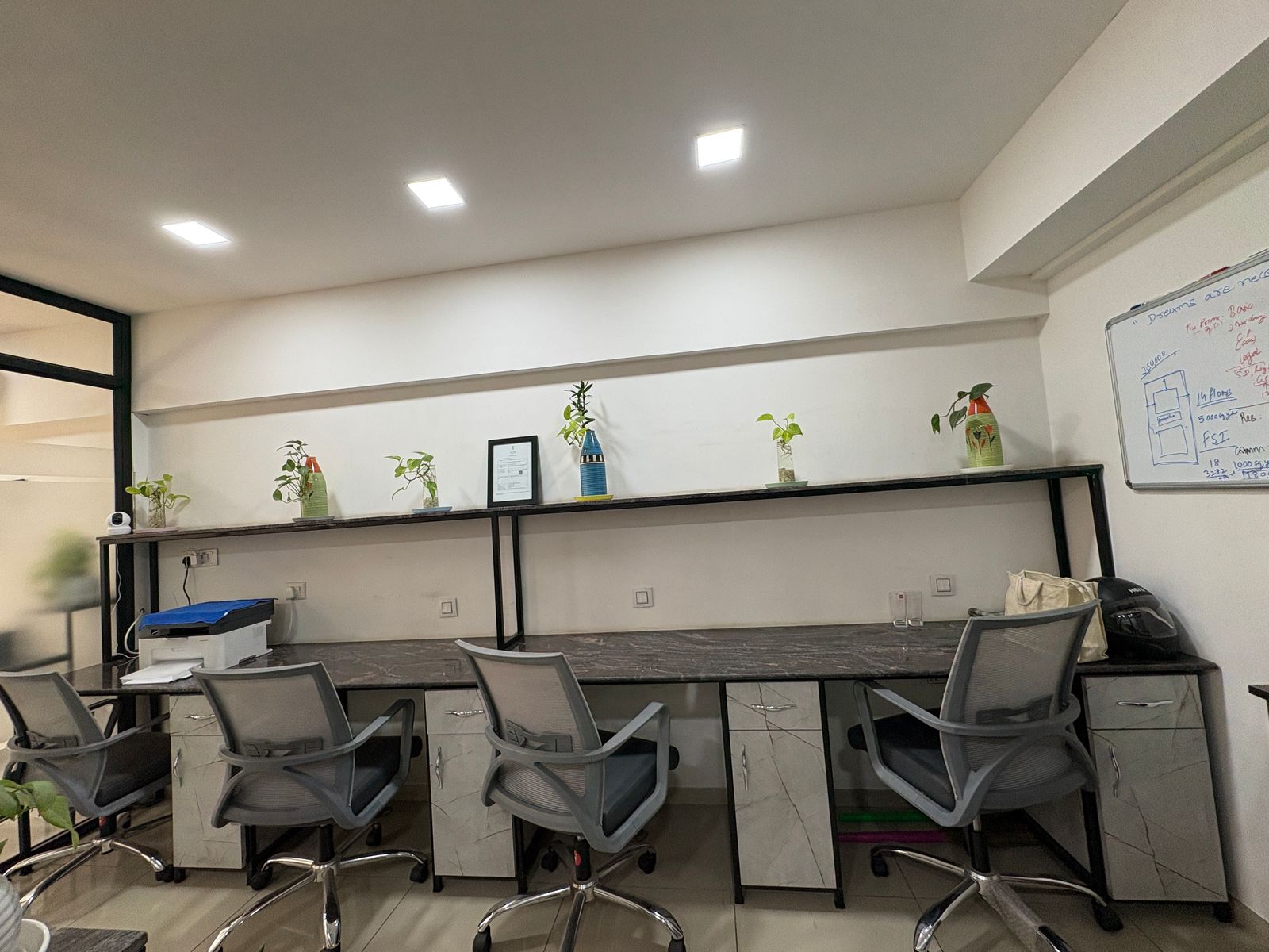 822 Sq. Ft. Commercial Office for Rent in Rajpath Club Road Ahmedabad - Media 3