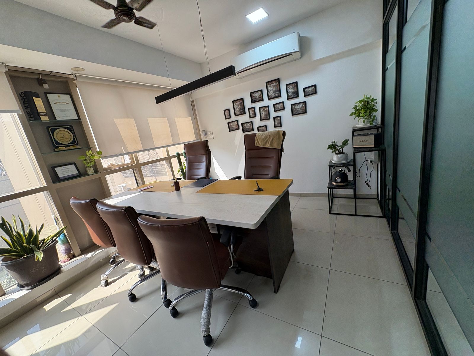 822 Sq. Ft. Commercial Office for Rent in Rajpath Club Road Ahmedabad - Media 7
