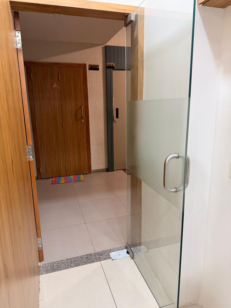 472 Sq. Ft. Commercial Office for Rent in Prahladnagar Ahmedabad