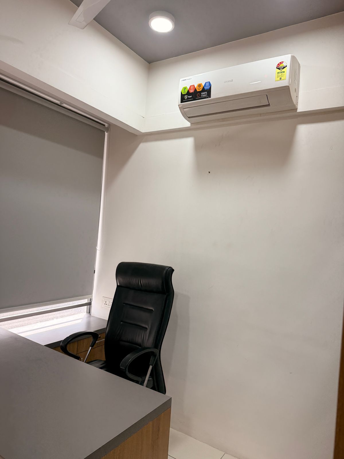 472 Sq. Ft. Commercial Office for Rent in Prahladnagar Ahmedabad - Media 5
