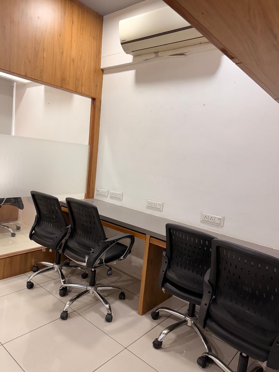 472 Sq. Ft. Commercial Office for Rent in Prahladnagar Ahmedabad - Media 12