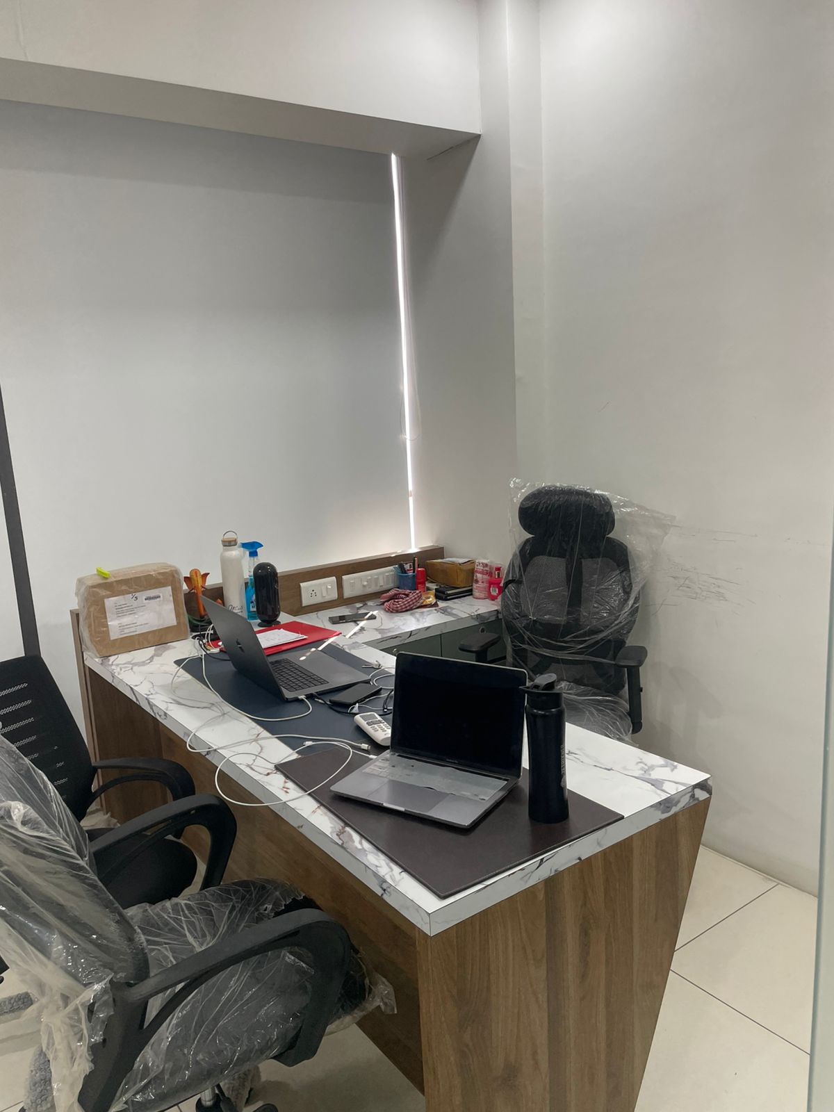 570 Sq. Ft. Commercial Office for Rent in Prahladnagar Ahmedabad