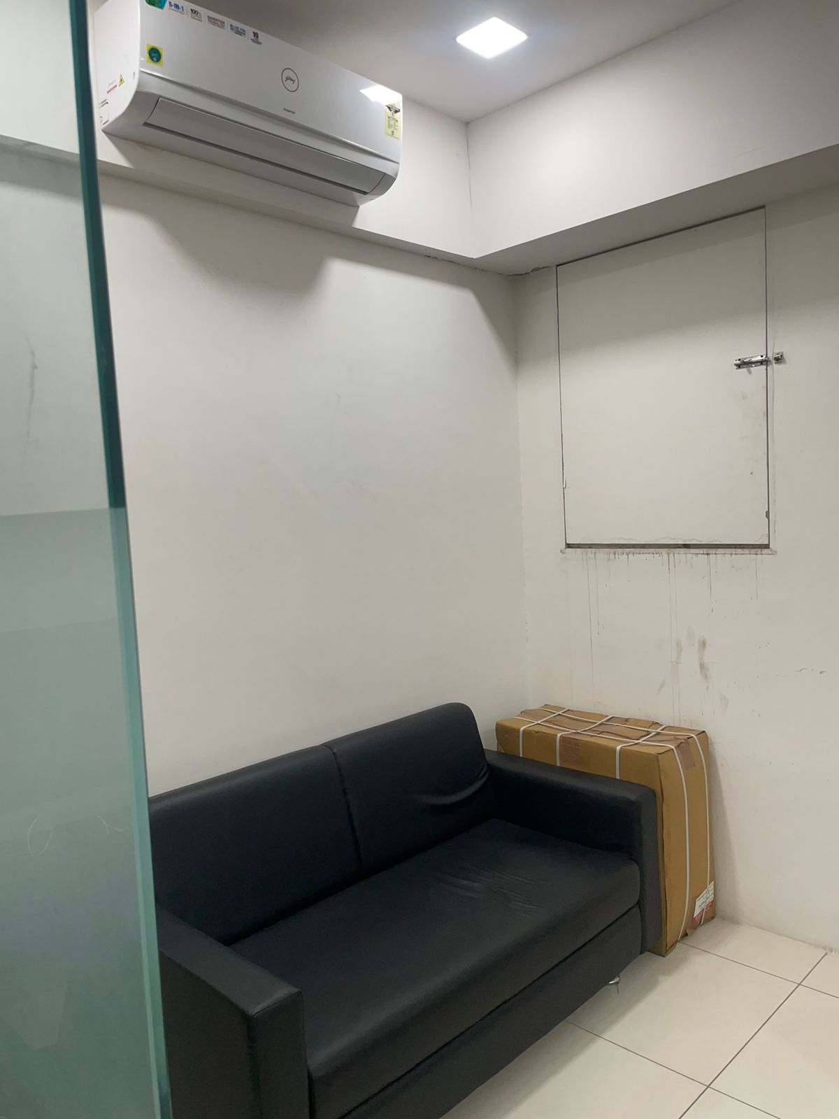 570 Sq. Ft. Commercial Office for Rent in Prahladnagar Ahmedabad - Media 3