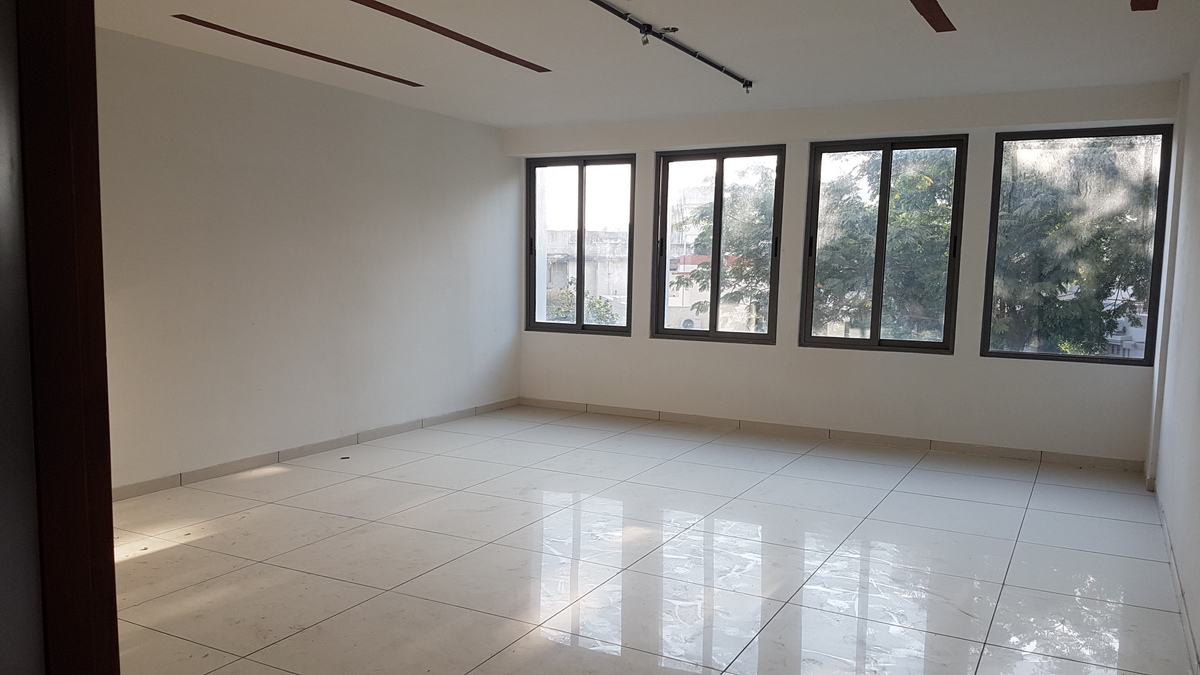 790 Sq. Ft. Commercial Office for Rent in Vastrapur Ahmedabad - Media 2