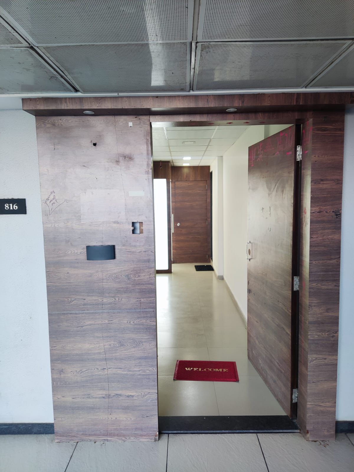 765 Sq. Ft. Commercial Office for Rent in Iscon Ambli Road Ahmedabad