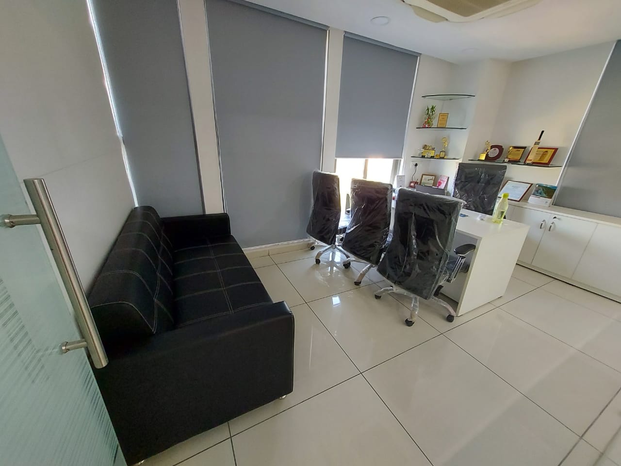 1556 Sq. Ft. Commercial Office for Rent in Vastrapur Ahmedabad - Media 11