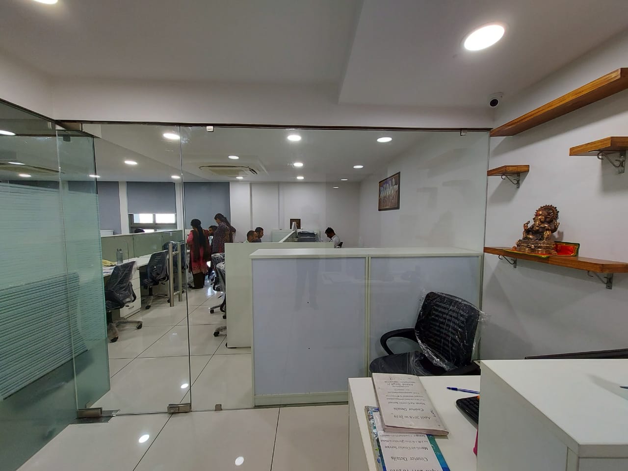 1556 Sq. Ft. Commercial Office for Rent in Vastrapur Ahmedabad - Media 2