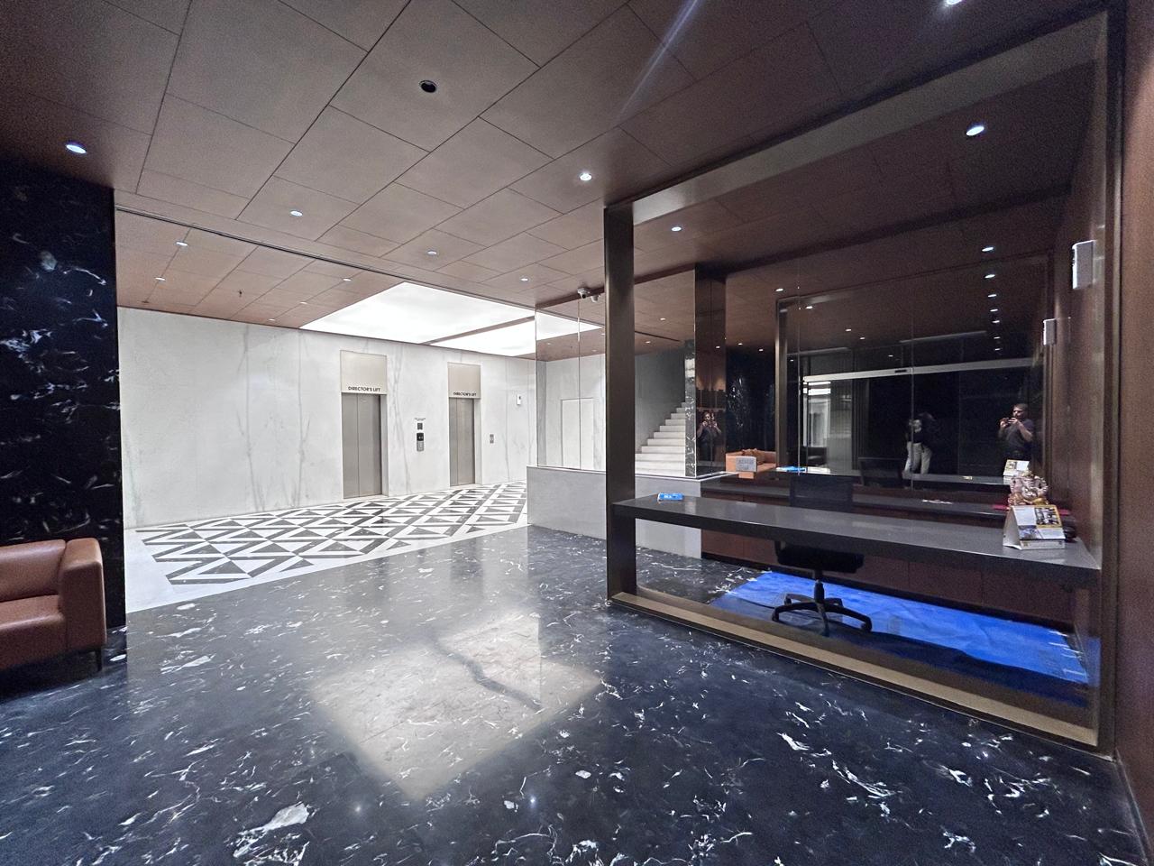 1415 Sq. Ft. Commercial Office for Rent in Iscon Ambli Road Ahmedabad - Media 2