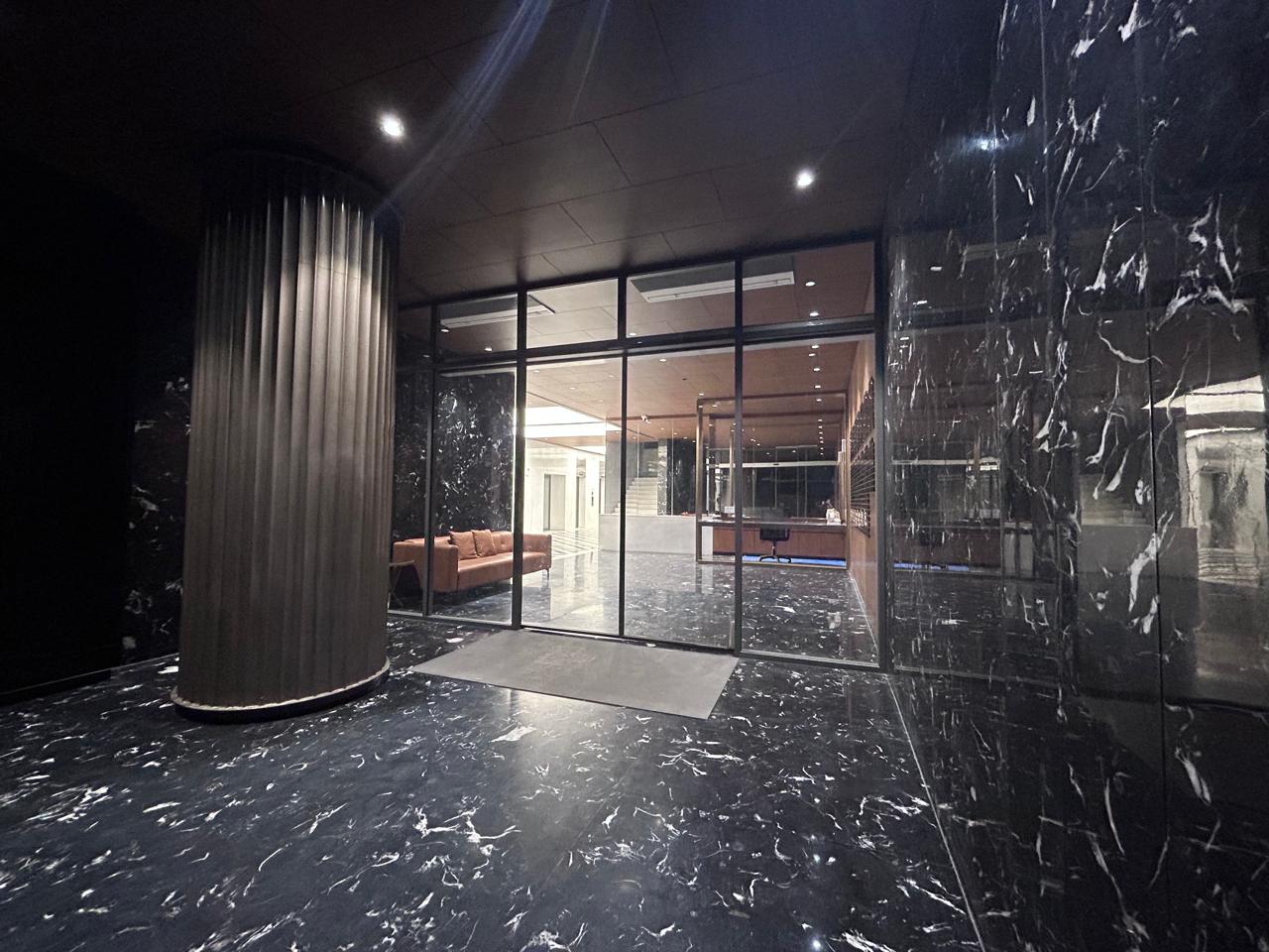 1415 Sq. Ft. Commercial Office for Rent in Iscon Ambli Road Ahmedabad - Media 5