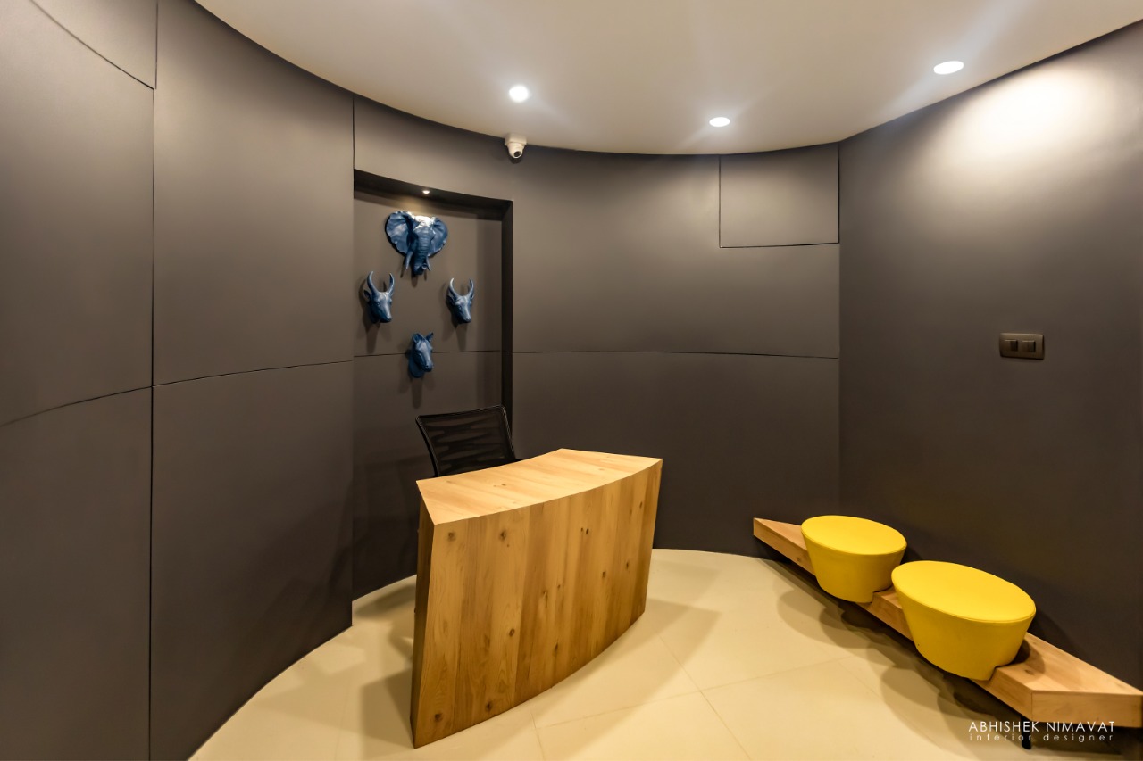 1255 Sq. Ft. Commercial Office for Rent in Iscon Ambli Road Ahmedabad - Media 14