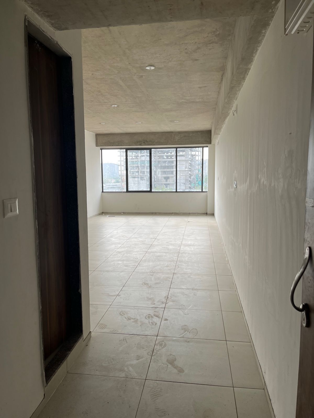 875 Sq. Ft. Commercial Office for Rent in Sola Ahmedabad