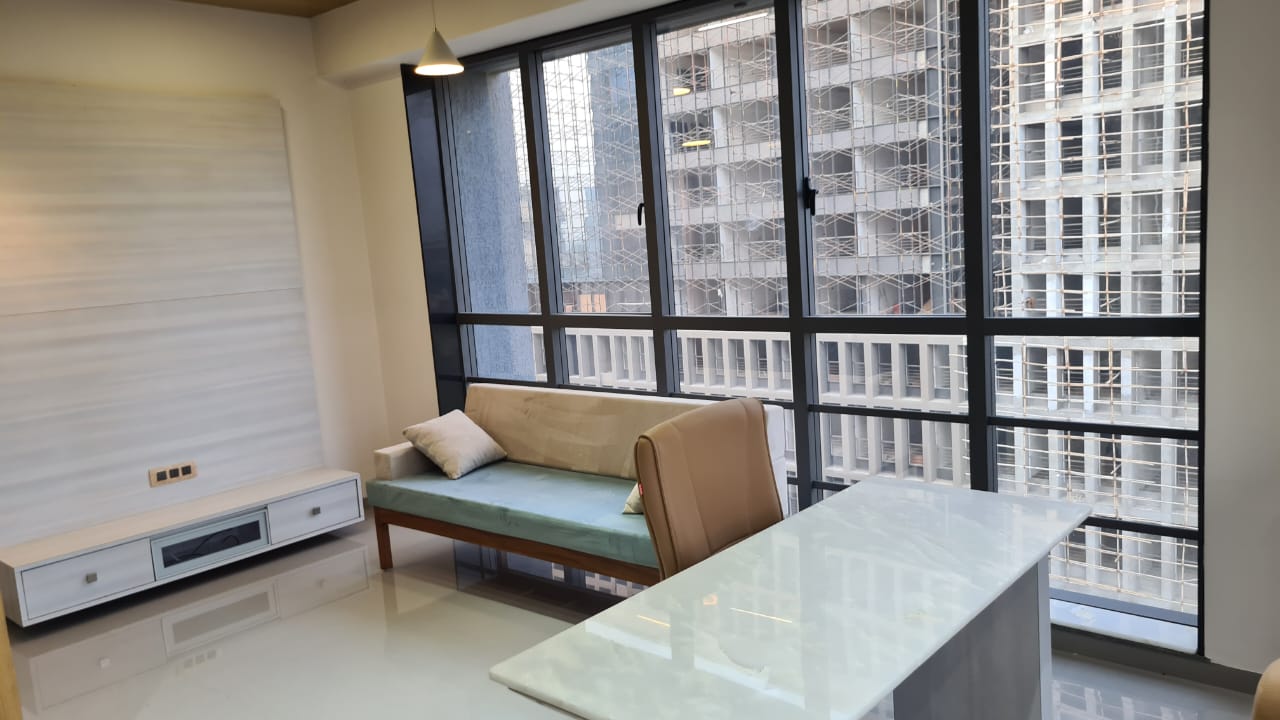 900 Sq. Ft. Commercial Office for Rent in Thaltej Ahmedabad - Media 5